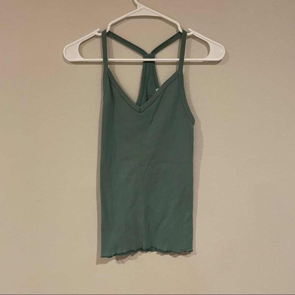 Green Top - Picture 2 of 3